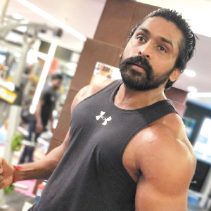 சண்டக்கோழியோடு சண்டை போட்டவர்!
