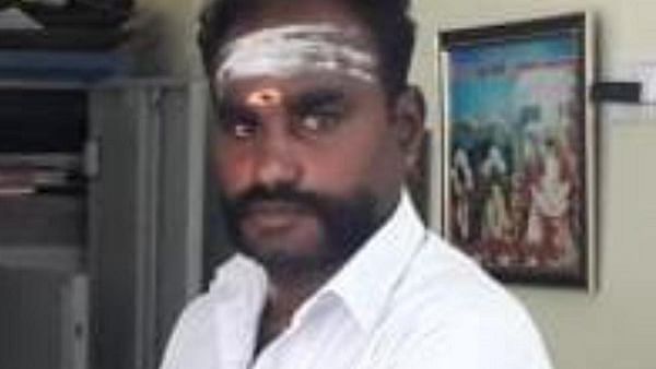 நெல்லை கோவில்  பூசாரி கொலை வழக்கில் 7 பேர் சரண்-உடலை  வாங்க உறவினர்கள் மறுப்பு 