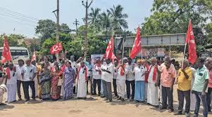 ஆளுநரைக் கண்டித்து இந்திய கம்யூனிஸ்ட் கட்சி ஆர்ப்பாட்டம்
