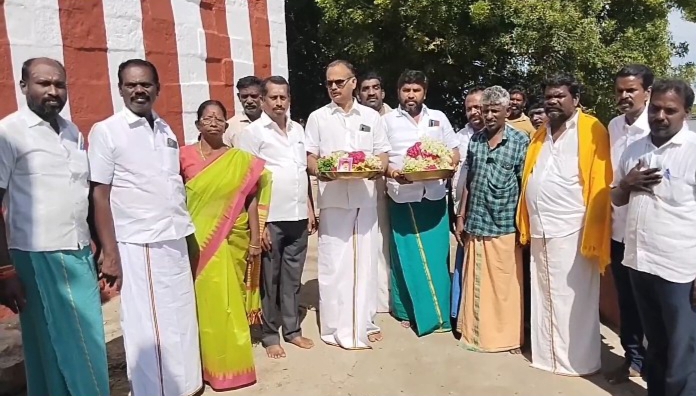 விஜயகாந்த் பூரண நலம் பெற வேண்டி கோவிலில் சிறப்பு வழிபாடு