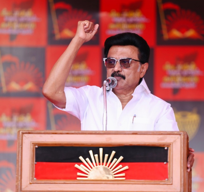  சங்கிகளின் கூட்டத்தில் இருப்பதனால் பழனிச்சாமி பொய் மூட்டைகளை அவுத்து கொண்டு இருப்பதாக முதலமைச்சர் மு. க .ஸ்டாலின்