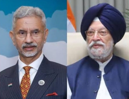 பெட்ரோலியத்துறை அமைச்சர் ஹர்தீப் சிங் பூரி, வெளிவரவுத்துறை அமைச்சர் எஸ் ஜெய்சங்கர் கத்தார் மற்றும் ஐக்கிய அரபு அமீரகத்திற்கு பயணம் 