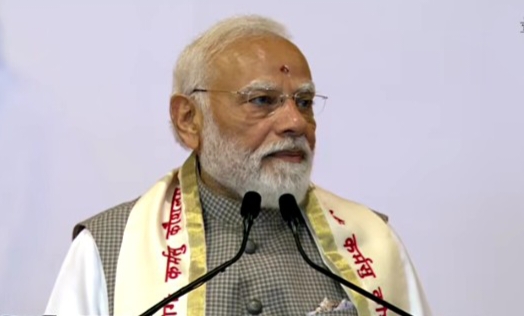 பிரதமர் வாழும் கலை மைய விழாவில் பங்கேற்பு