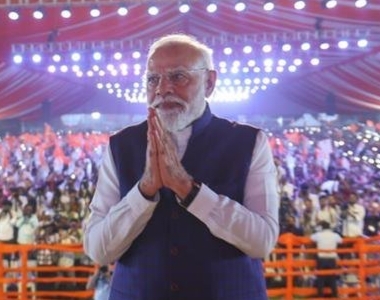 பிரதமர் நரேந்திர மோடி ஓராண்டிற்கு தங்கம் வாங்குவதை தவிர்க்குமாறு பொது மக்களுக்கு வேண்டுகோள் வைத்துள்ளார்