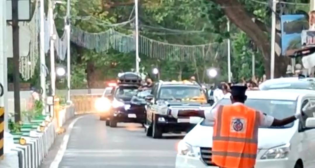 சென்னை வந்த பிரதமருக்கு வழிநெடுகிலும் பாஜகவினர் வரவேற்ப்பு